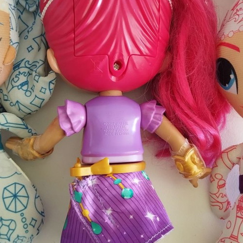 Shimmer and Shine 3 dolls used, pack