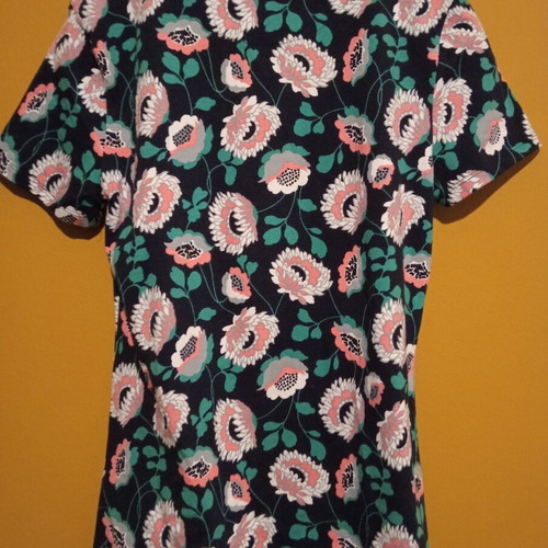 M&S Collection T-shirt new, size M, floral design, elastic