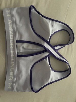 Under Armour sports bra new, size M, grey
