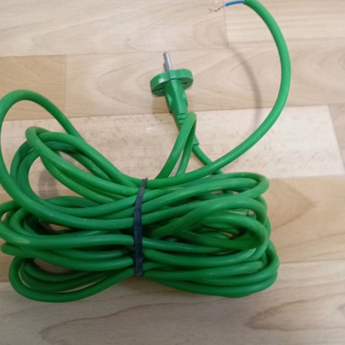 Electric wire 7 meters used with plug 2000 watt capacity