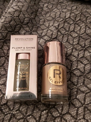 Revolution βερνίκια νυχιών σετ 2 καινούργια