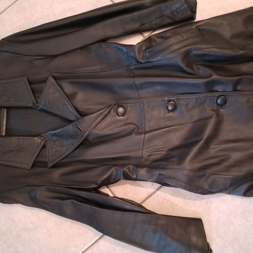 Leather women's flared coat used, black