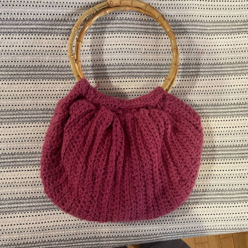 Handmade fuchsia wool shoulder bag new with bamboo handles