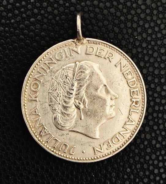 1966 NETHERLANDS  2½ Gulden - Juliana  **SILVER**