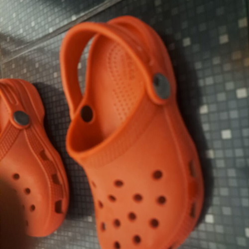 Crocs C9 red used, size 25-26, sandals