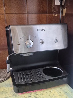 Krups espresso and filter coffee machine with new filter