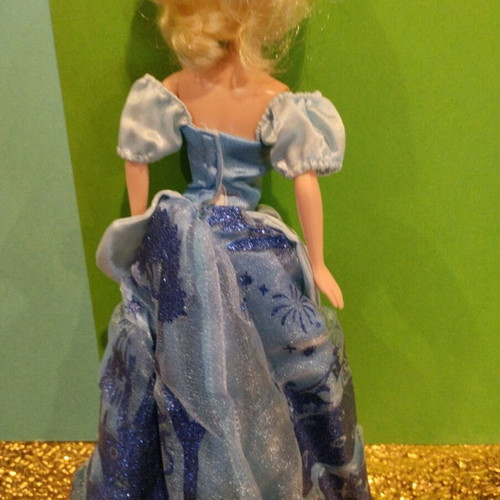 Disney Princess Snow White with blue dress like new
