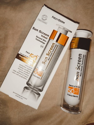 Frezyderm Sun Screen Velvet Face Cream καινούργιο, χωρίς χρώμα