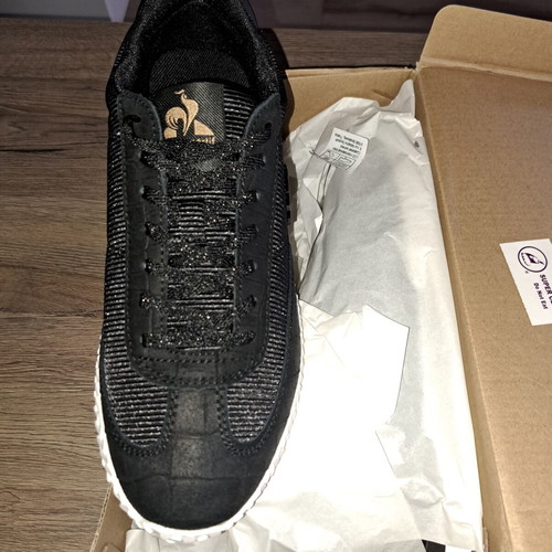 Le Coq Sportif men's sports shoes new, black, size 41
