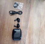 Wireless earbuds with charging case