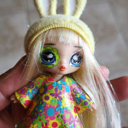 Na,Na,Na, Surprise Groovy Baby Bunny doll used, MGA 2022