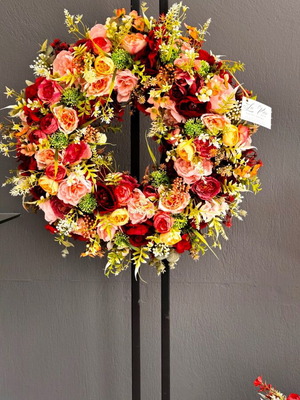 Handmade premium class artificial flower wreath