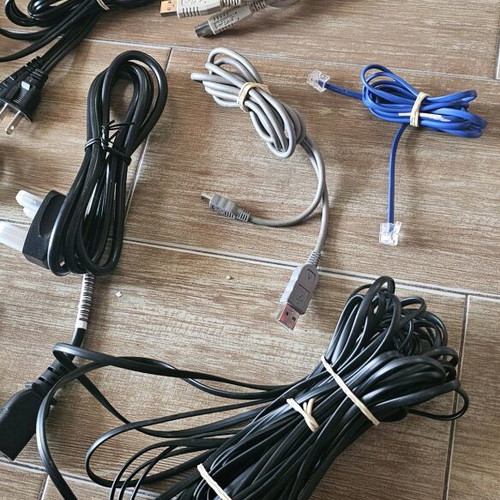 Used cables, bundle