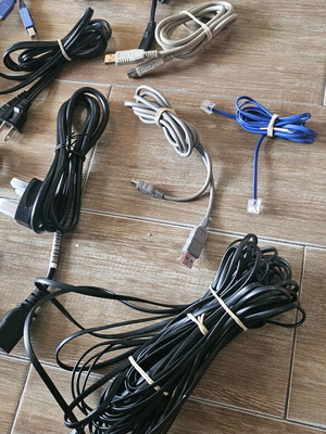 Used cables, bundle