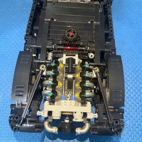 Lego Technic 42127 Batman car like new