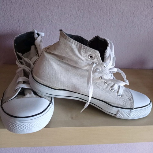Goldstar canvas athletic shoes used, size 39, beige
