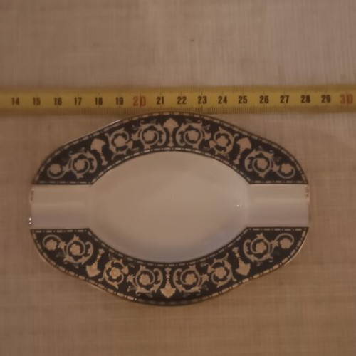 Royal American Cassandra porcelain ashtray made in Japan like new
