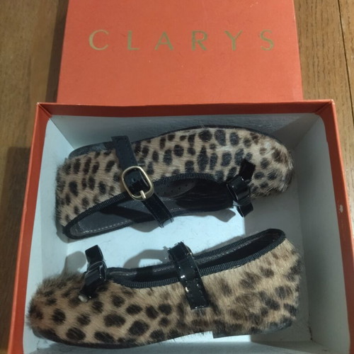 Clarys Mary Jane Leopard Print Ballerinas Size 21 Like New
