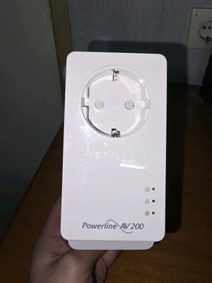 Netgear Powerline AV200 PL 1000 v2 like new, pack of 5 units