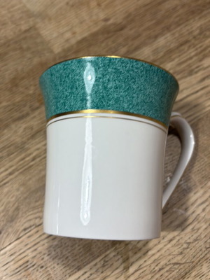 Aynsley Tea Cups like new, set of 2 blue and green