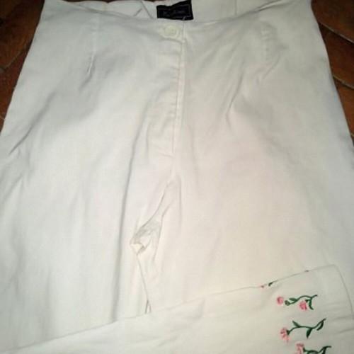 White Panorama bermuda shorts with high waist and embroidery like new