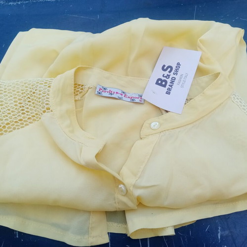Women's fashion bundle, 6 different designs, blouses, dresses, shirts