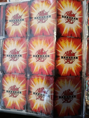 Μεταλλικές κάρτες Bakugan σαν καινούργιες, πακέτο 18