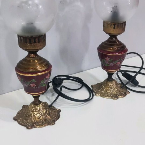 Table lamp pairs like new