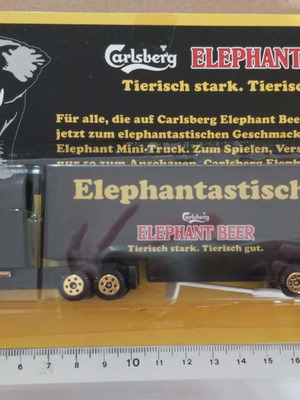 Φορτηγό Νταλίκα Carlsberg Elephant beer σε κλίμακα H0 καινούργιο