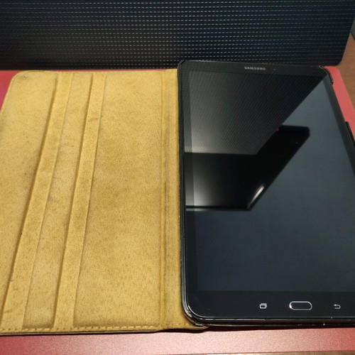 Samsung Galaxy Tab A (2016) 10.1" screen used with leather rotating case