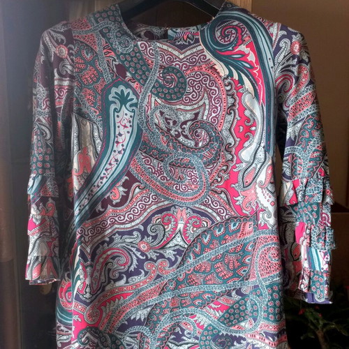Vilagallo blouse like new, size L, blue and green