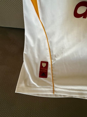 Galatasaray Official Kit 2005-2006 Season Like New