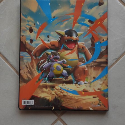Pokémon binder pack 252 slots, like new
