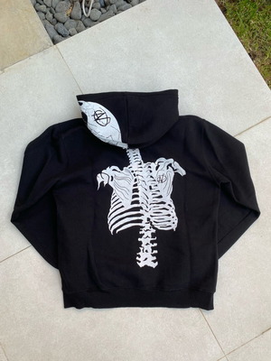 NAP Skeletkn hoodie μεταχειρισμένη, μέγεθος M, μαύρο και άσπρο