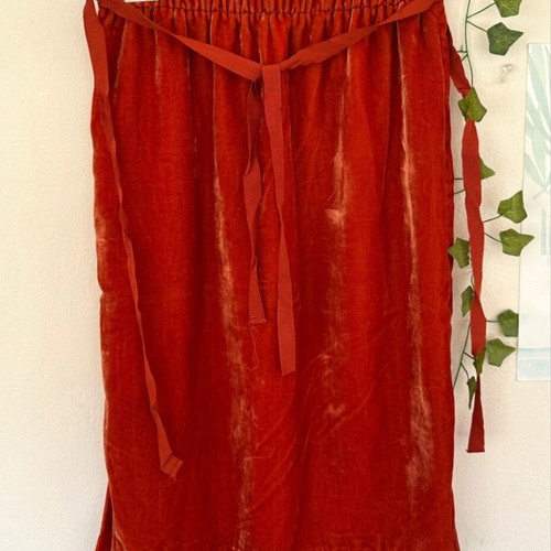 Midi velvet skirt H&M like new, orange-red with slits size M