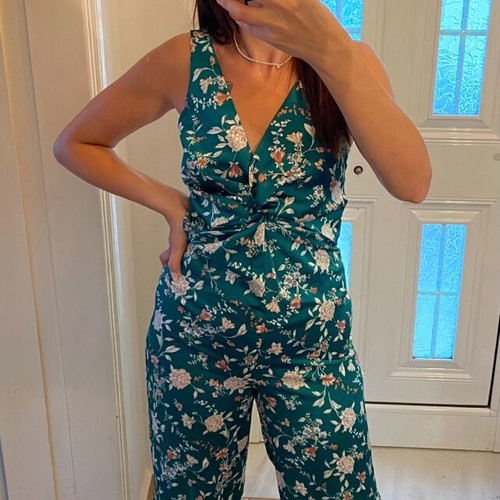 Jumpsuit floral green satin like new by Daphnea Paris