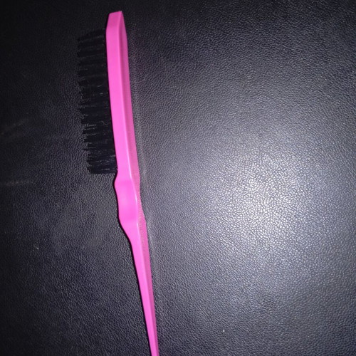 Teasing Brush Volume Brush bright pink magenta with black bristles like new