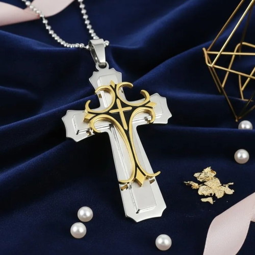 Stylish Gothic Cross Pendant Set with Chain