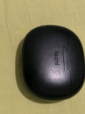 Redmi Active 4 earbuds like new with two charging cases