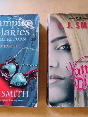 Σετ βιβλίων Vampire Diaries της L. J. Smith: The Return Midnight και The Fury and Dark Reunion