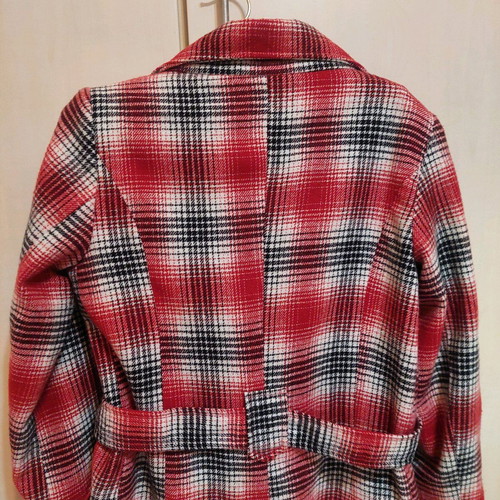 Women's red checkered coat like new, size S, brand Pumpkin