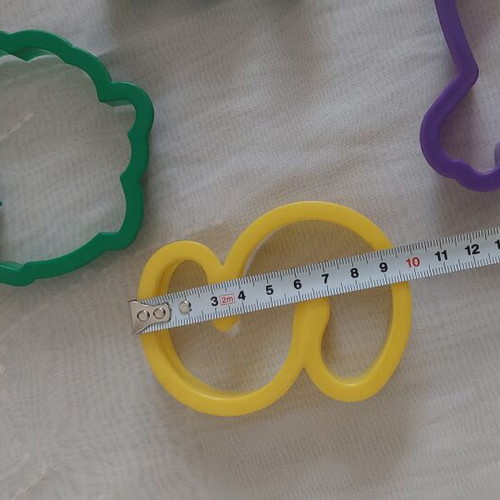 Plastic Cookie Cutters Set of 10 Letters and Animals like new