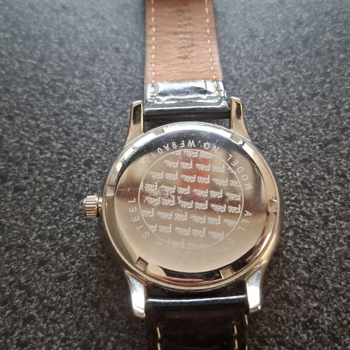 Folli Follie women's watch with red heart used, black strap
