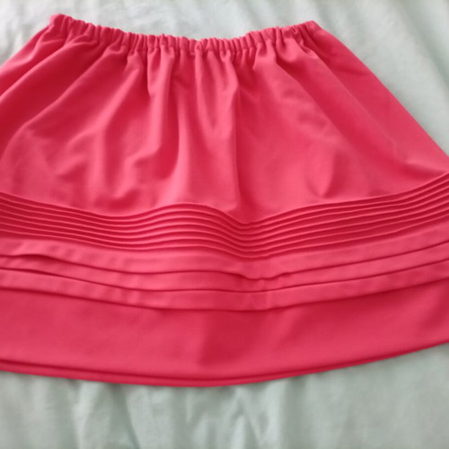 Skirt Grace & Mila like new, watermelon color, sizes M L