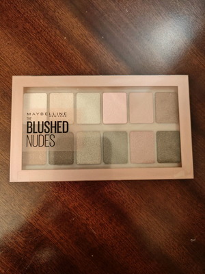 Maybelline The Blushed Nude makeup palette new, nude shades