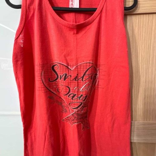 Sleeveless top red size M like new