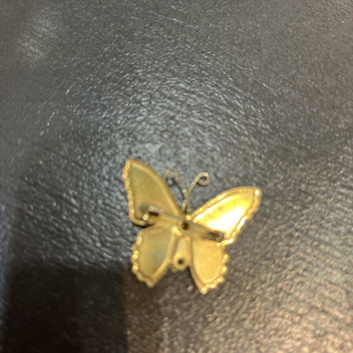 Vintage butterfly brooch like new, colorful and gold-tone