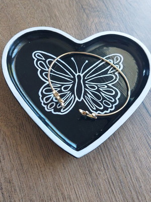 Gypsum heart tray new, handmade decorative