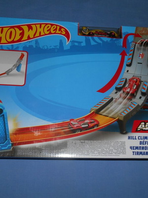 Hot Wheels Action Hill Climb Champion new