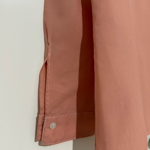 Shirt in loose fit like new, peach color, size M